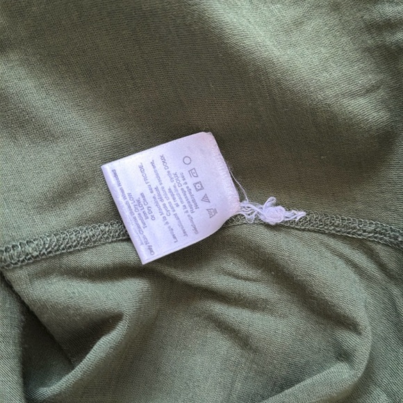 Smartwool women’s green merino wool layer top, size XS - Picture 4 of 12